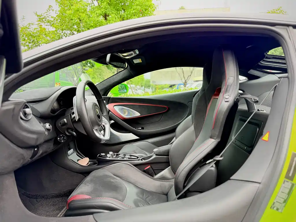 McLaren GT — миниатюра 9