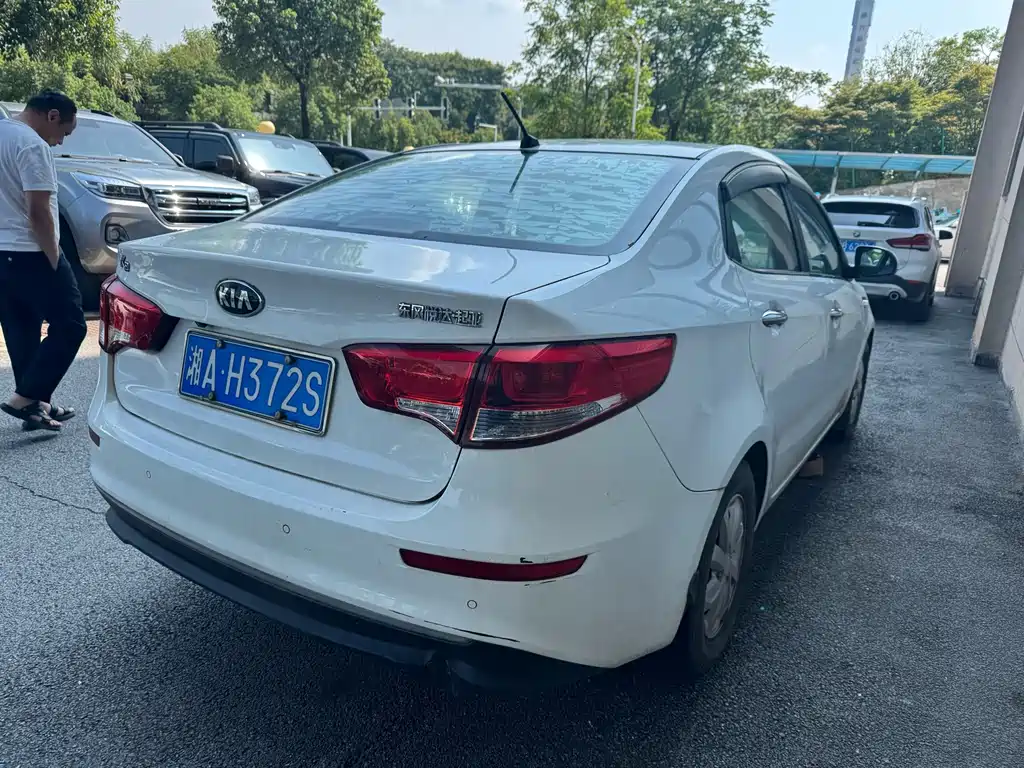 Kia K2 — миниатюра 9