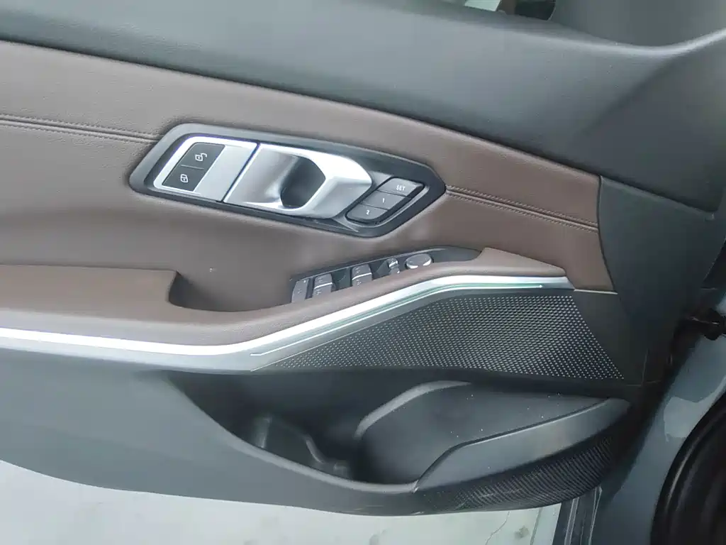 BMW i3 — миниатюра 9
