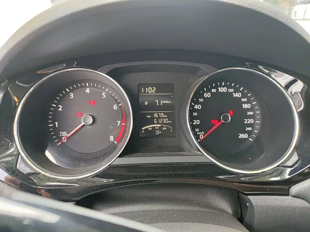 Volkswagen Sagitar — миниатюра 12