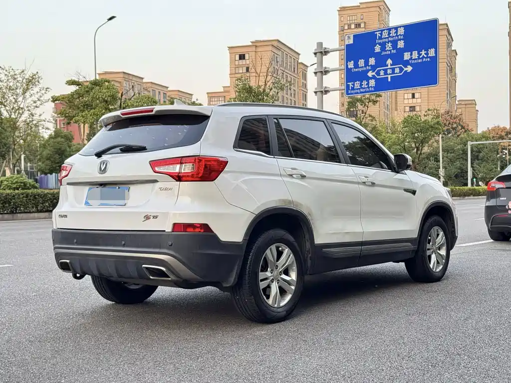 Changan CS75 — миниатюра 4