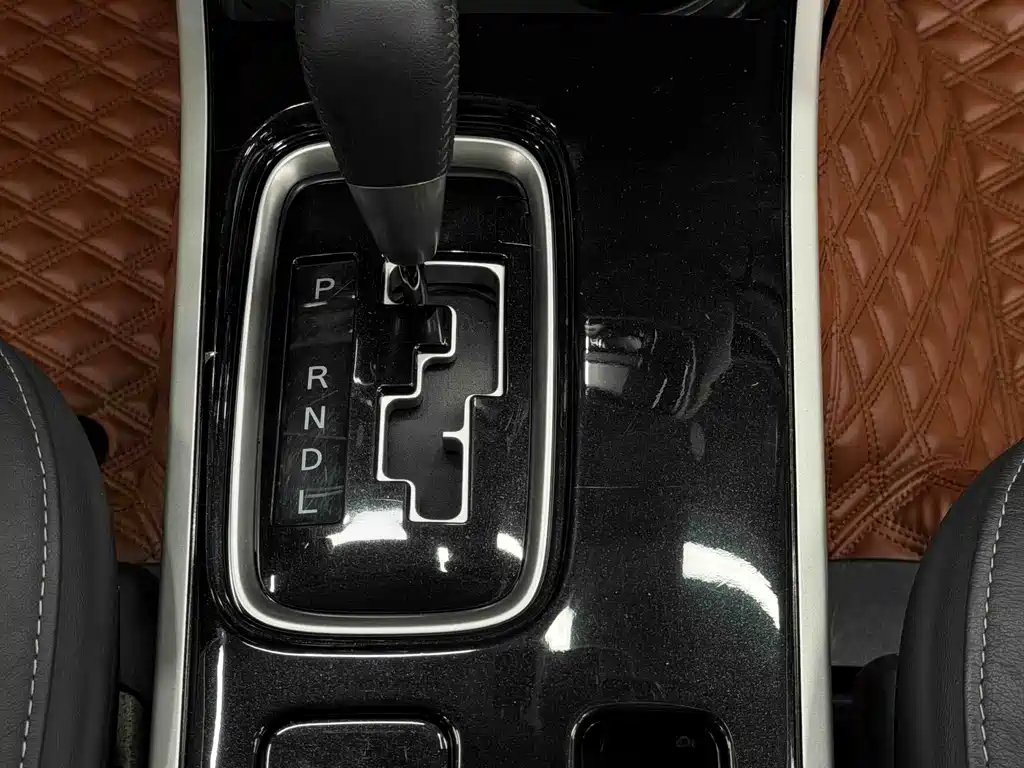 Mitsubishi Outlander 2019 2.4L 5 мест VI