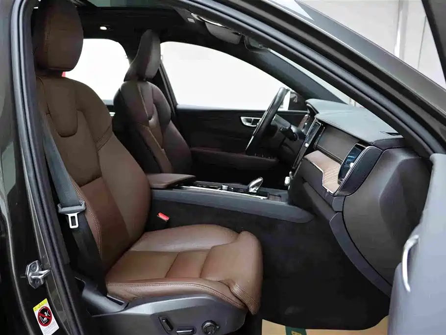 Volvo XC60 — миниатюра 14