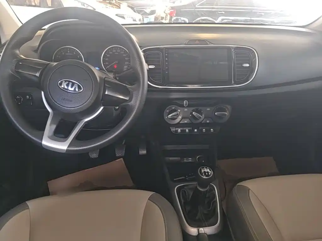 Kia Huanchi — миниатюра 10