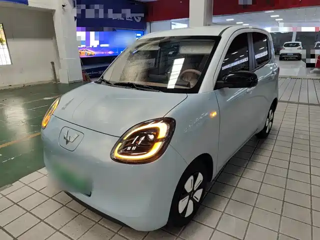 WULING AUTOMOBILE HONGGUANG MINIEV 2025