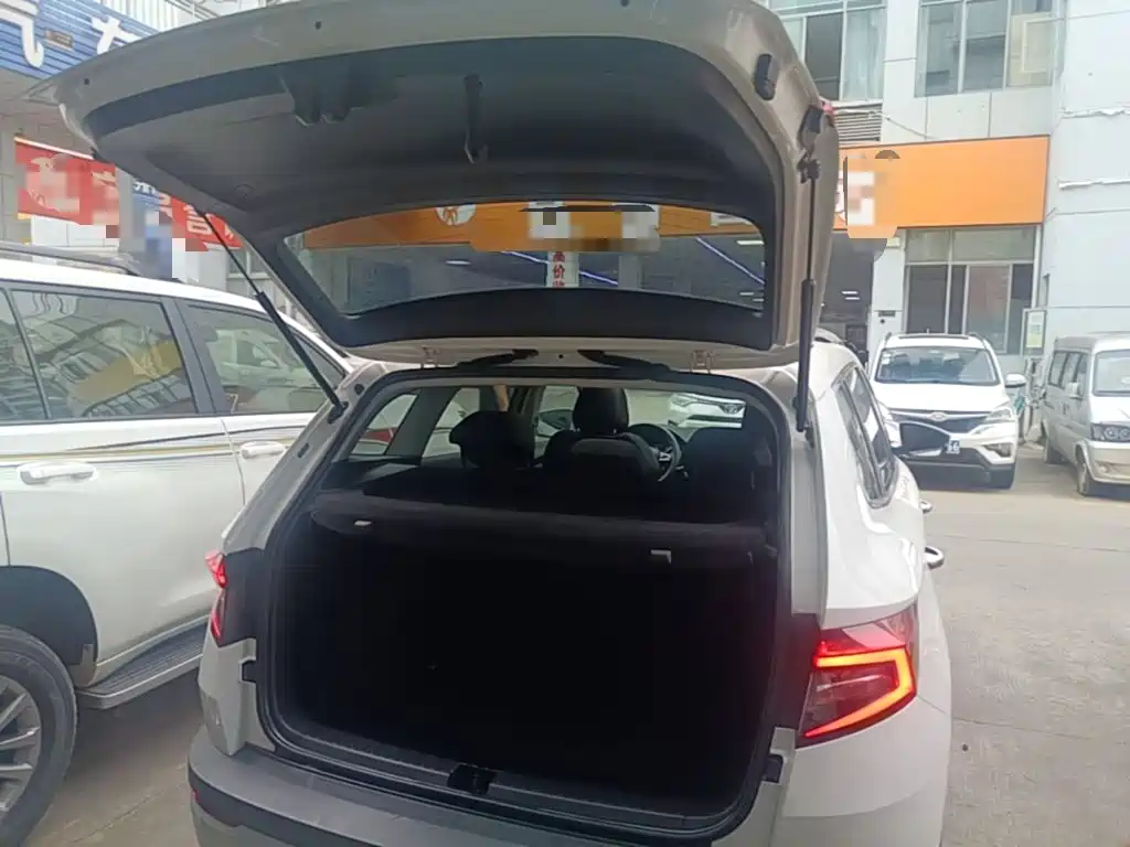 Skoda Karoq — миниатюра 19