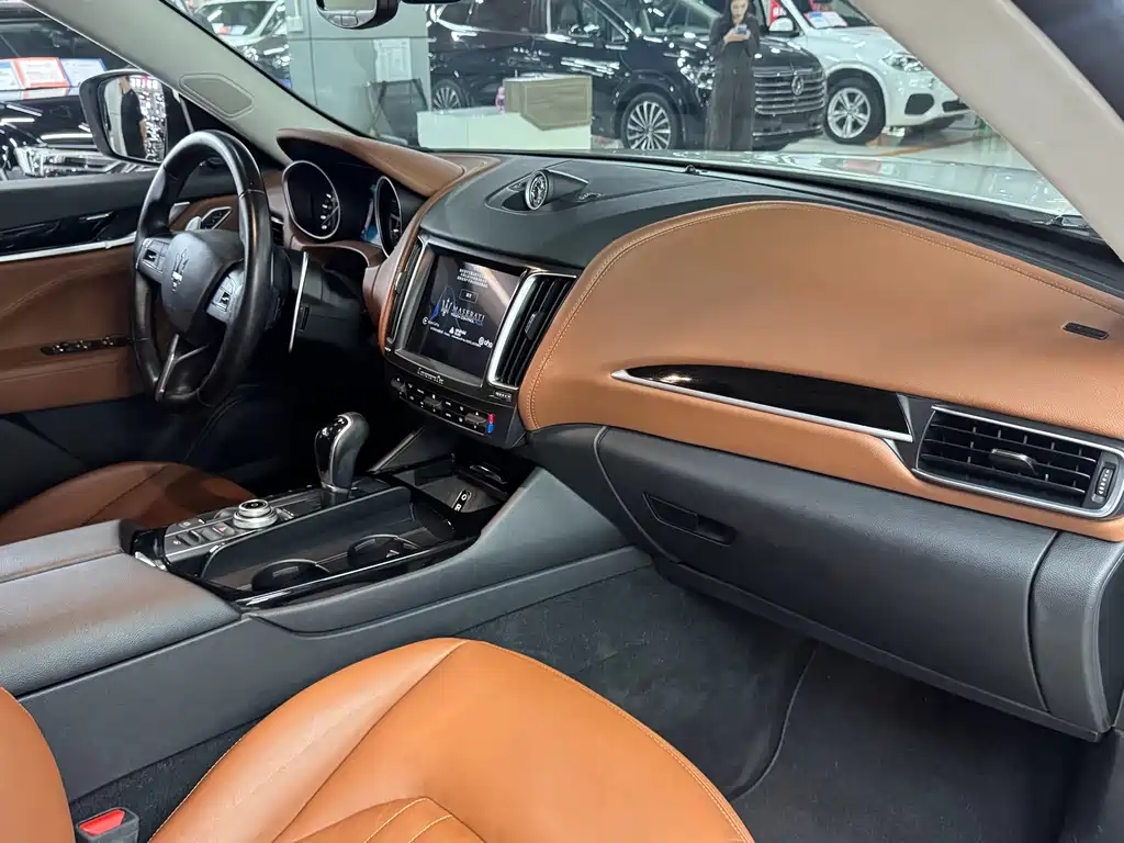 Maserati Levante — миниатюра 16