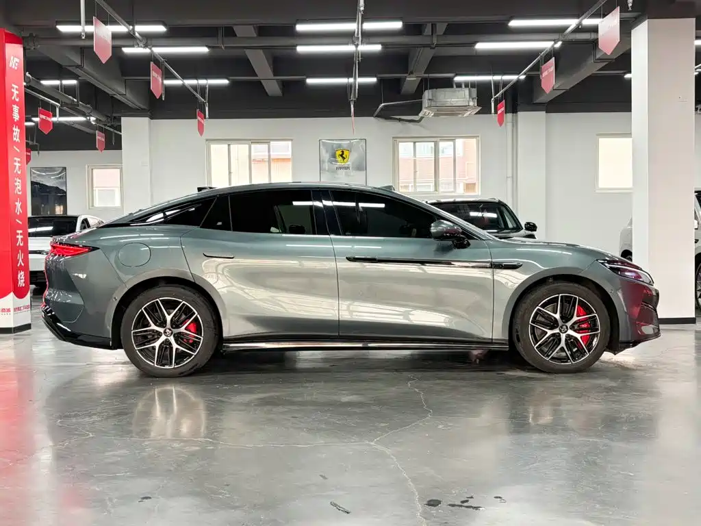 BYD Han L — миниатюра 6