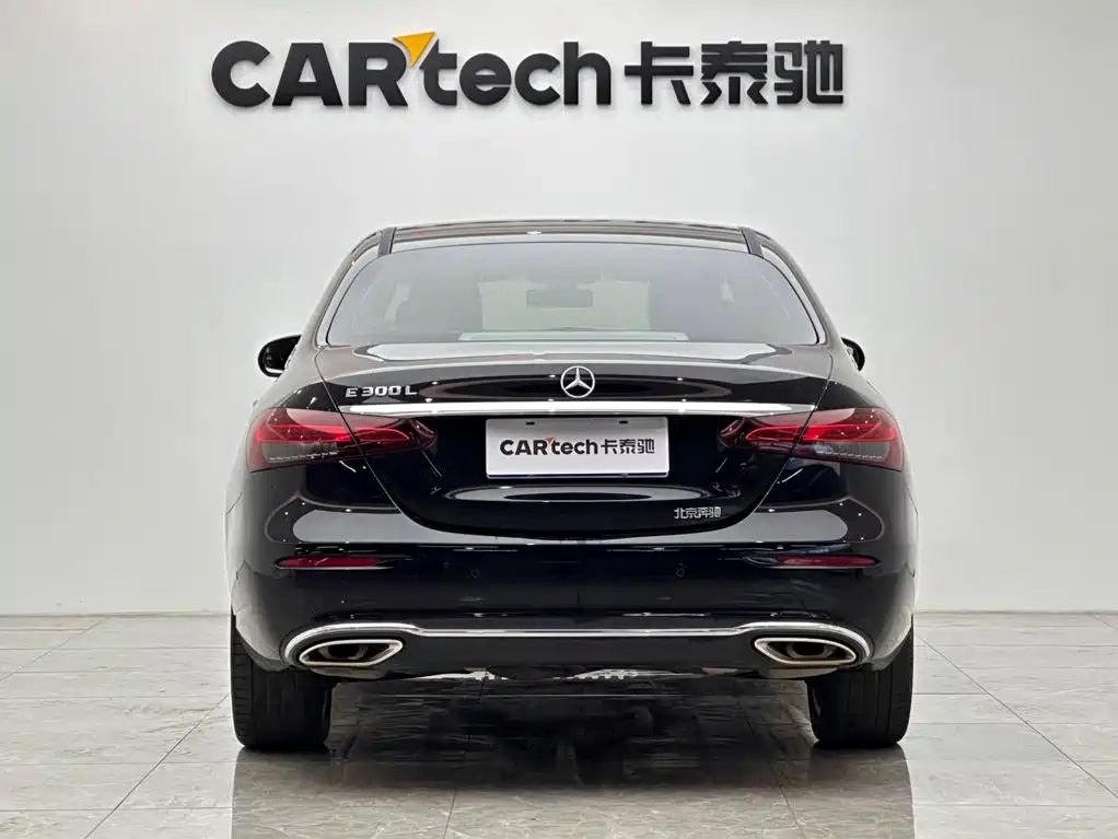 Mercedes-Benz E-Class — миниатюра 4