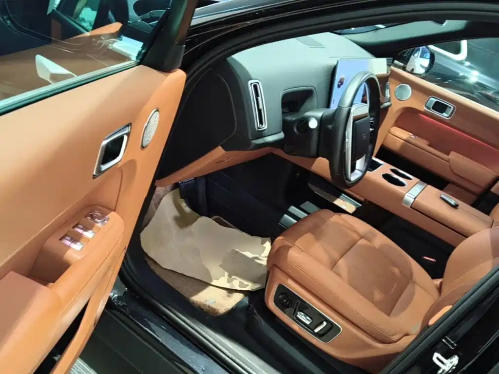 Li Auto Li L9 — миниатюра 16