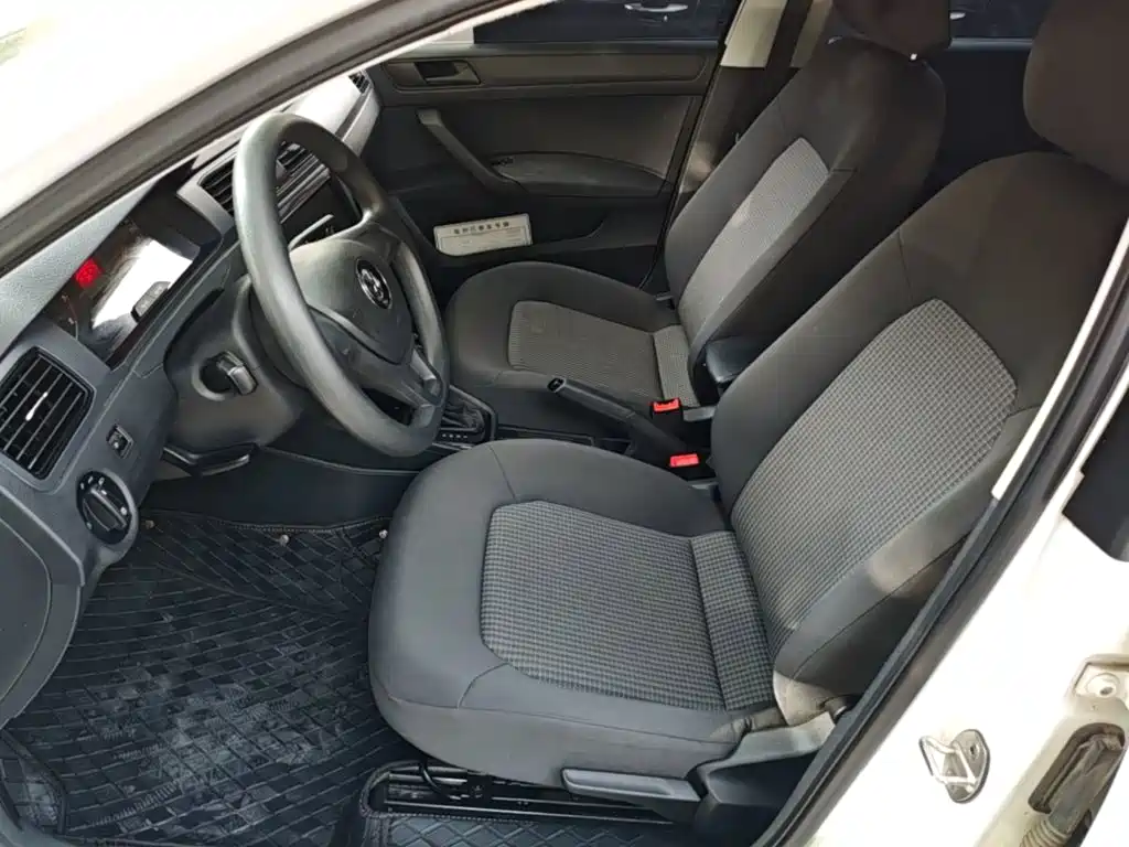 Volkswagen Santana — миниатюра 15