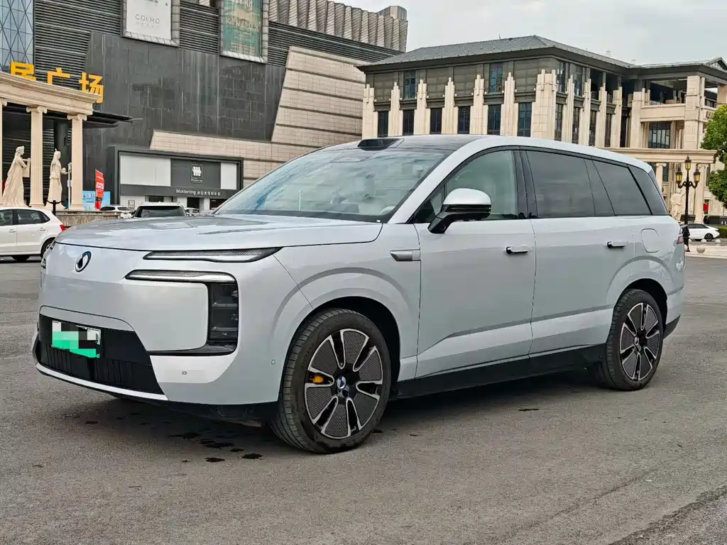 Denza Denza N8L