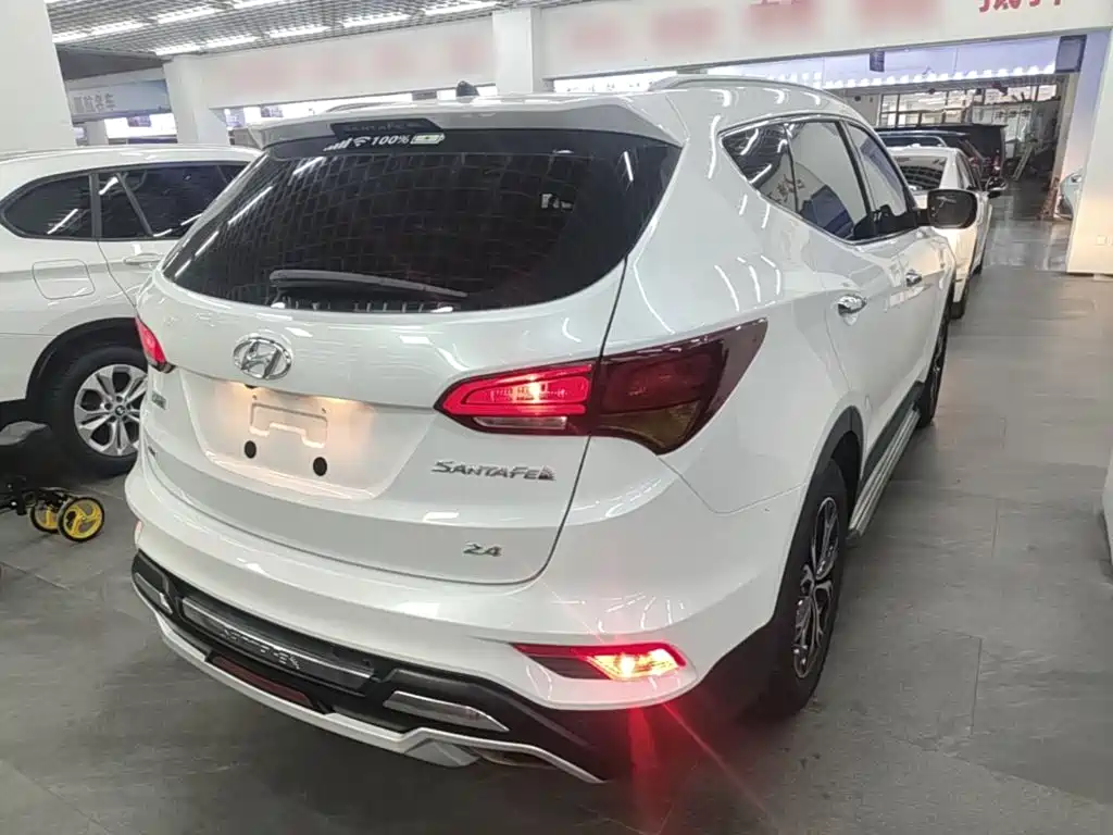Hyundai Santa Fe — миниатюра 7