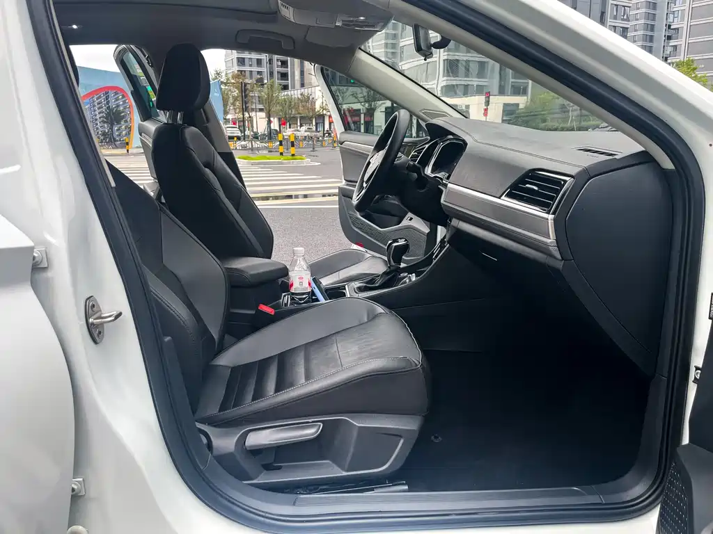 Volkswagen Sagitar — миниатюра 8