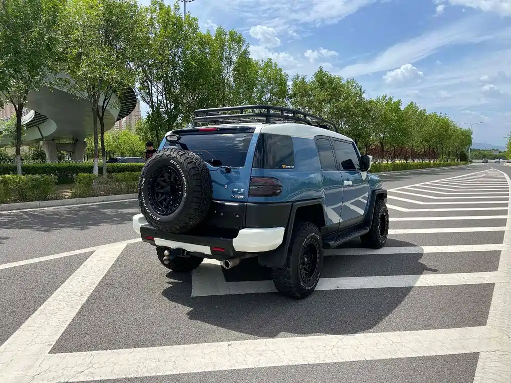 Toyota FJ Cruiser FJ 2020 4.0L AT