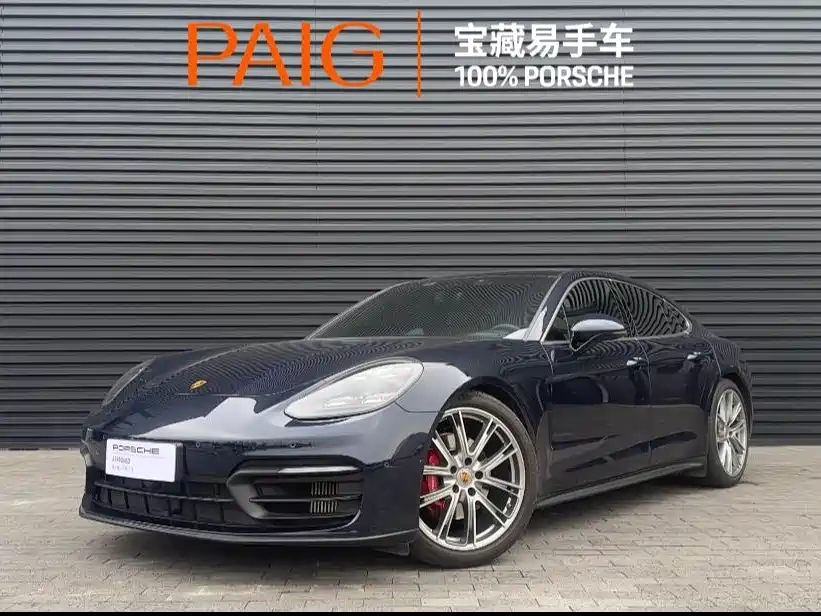 PORSCHE PANAMERA