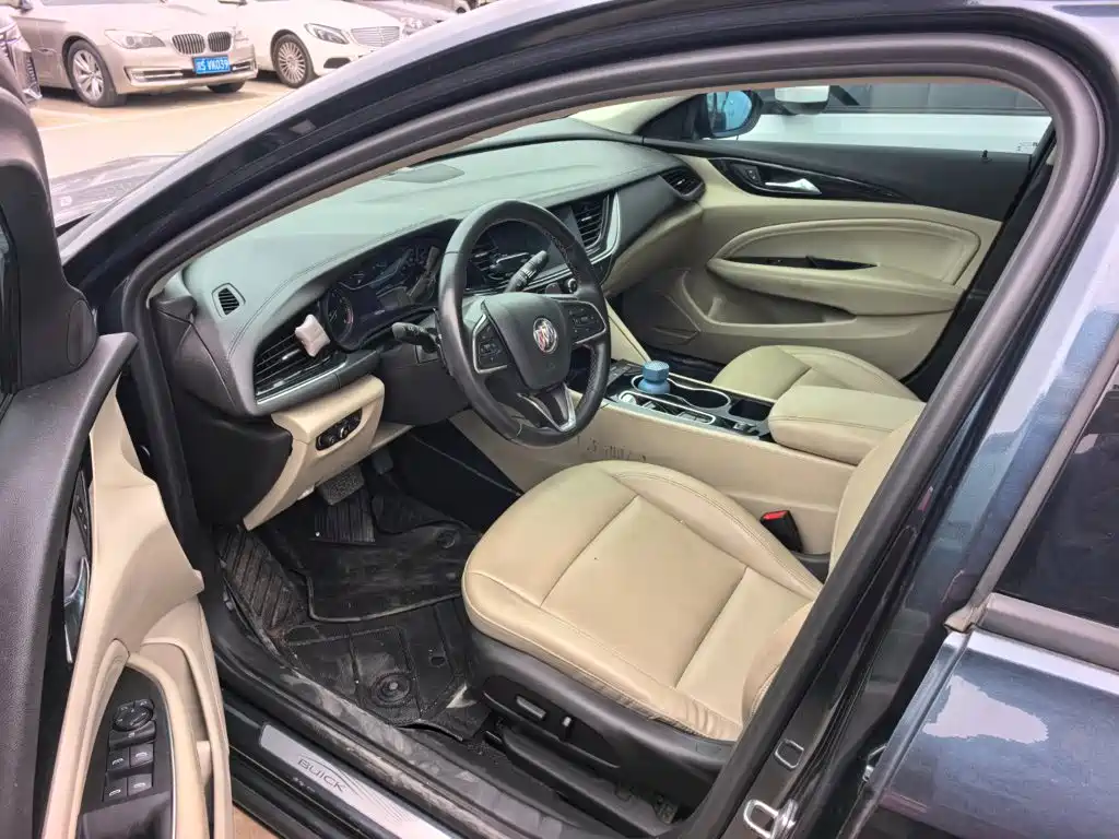 Buick Regal — миниатюра 9