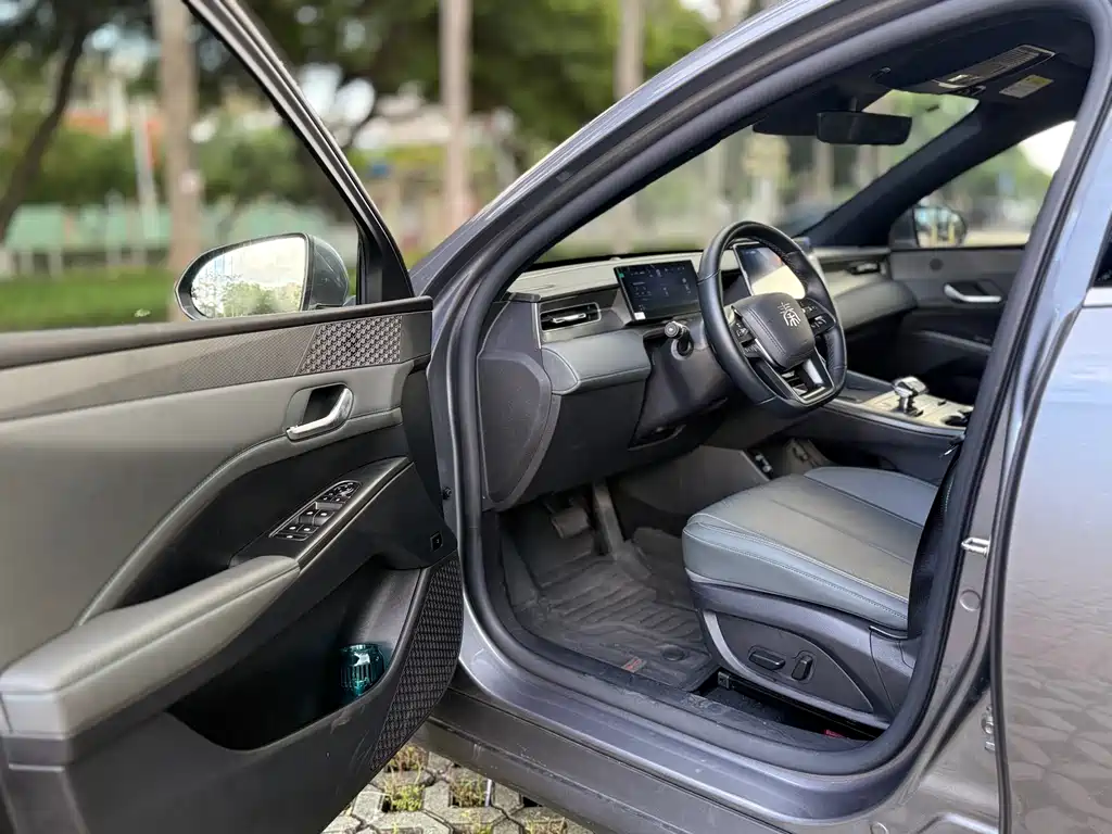 BYD Qin Plus PLUS 2025 DM-i Smart Drive 120KM