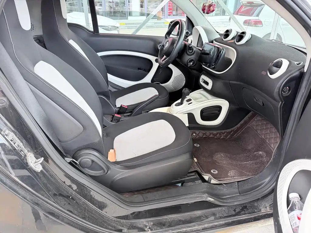smart Smart Fortwo — миниатюра 4