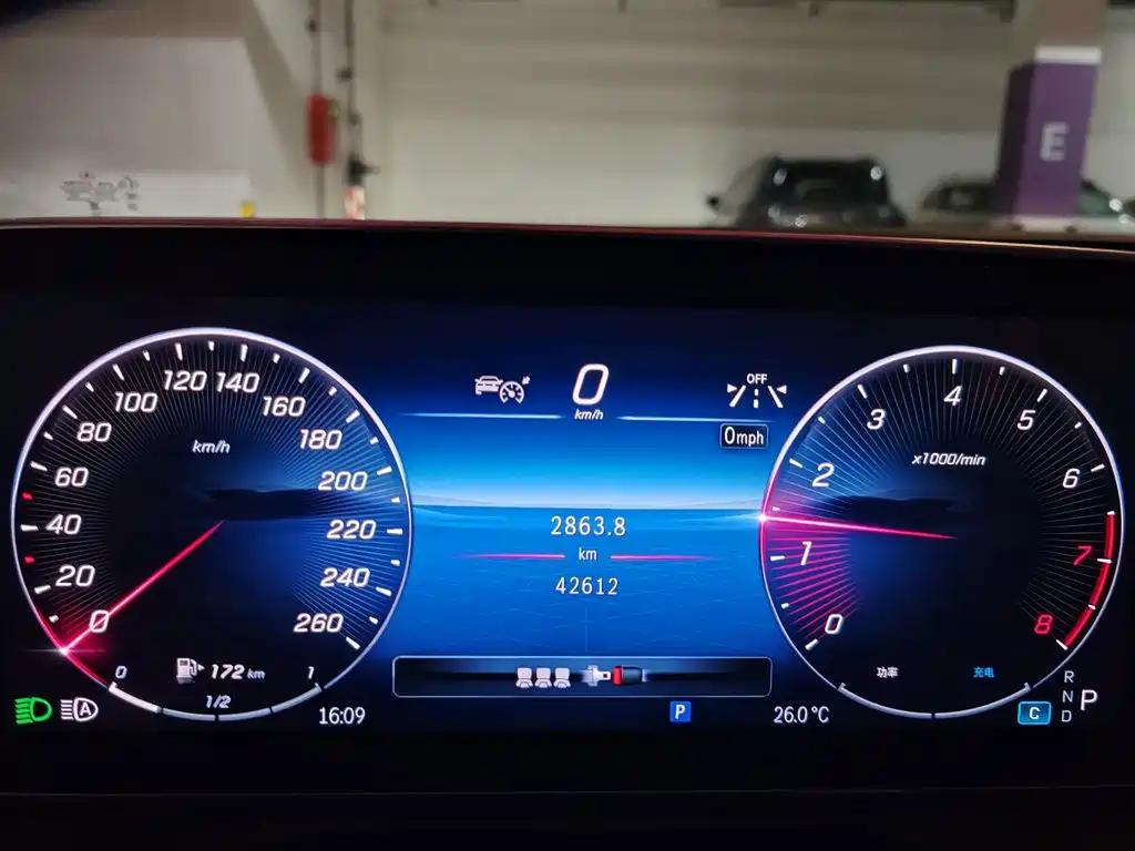 Mercedes-Benz C-Class — миниатюра 9