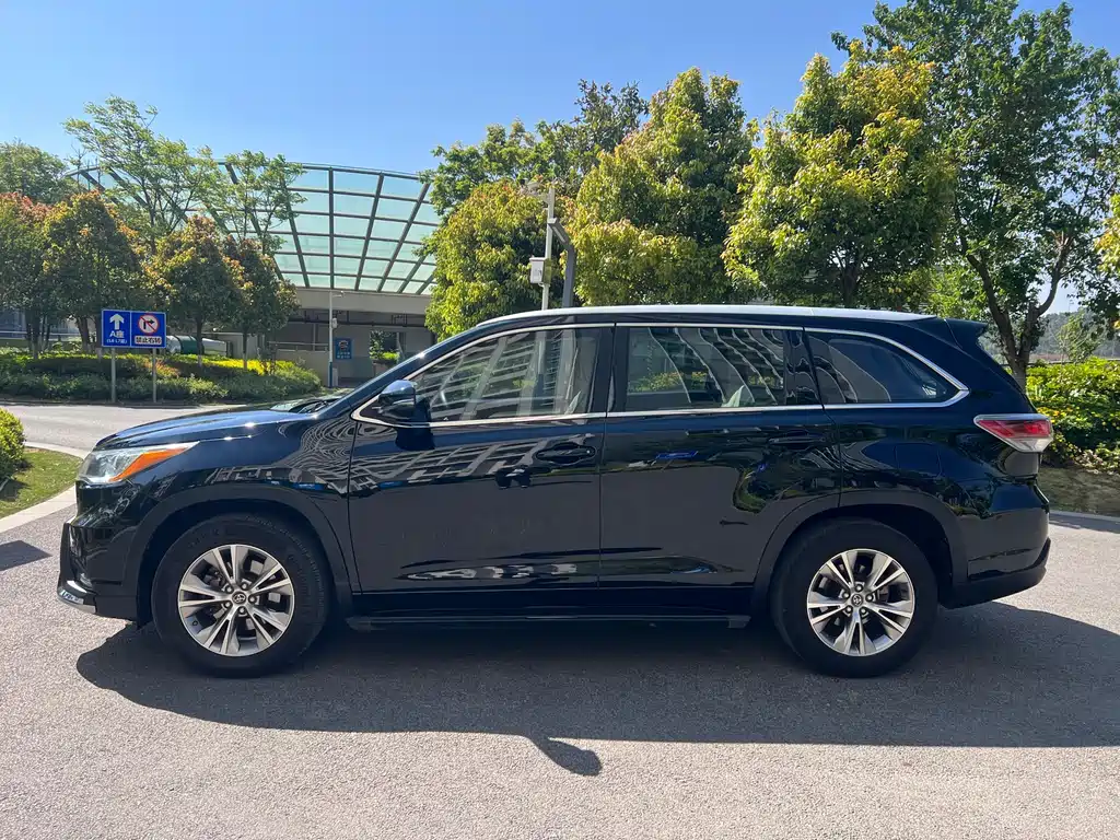 Toyota Highlander 2018 2.0T Elite 7 мест VI