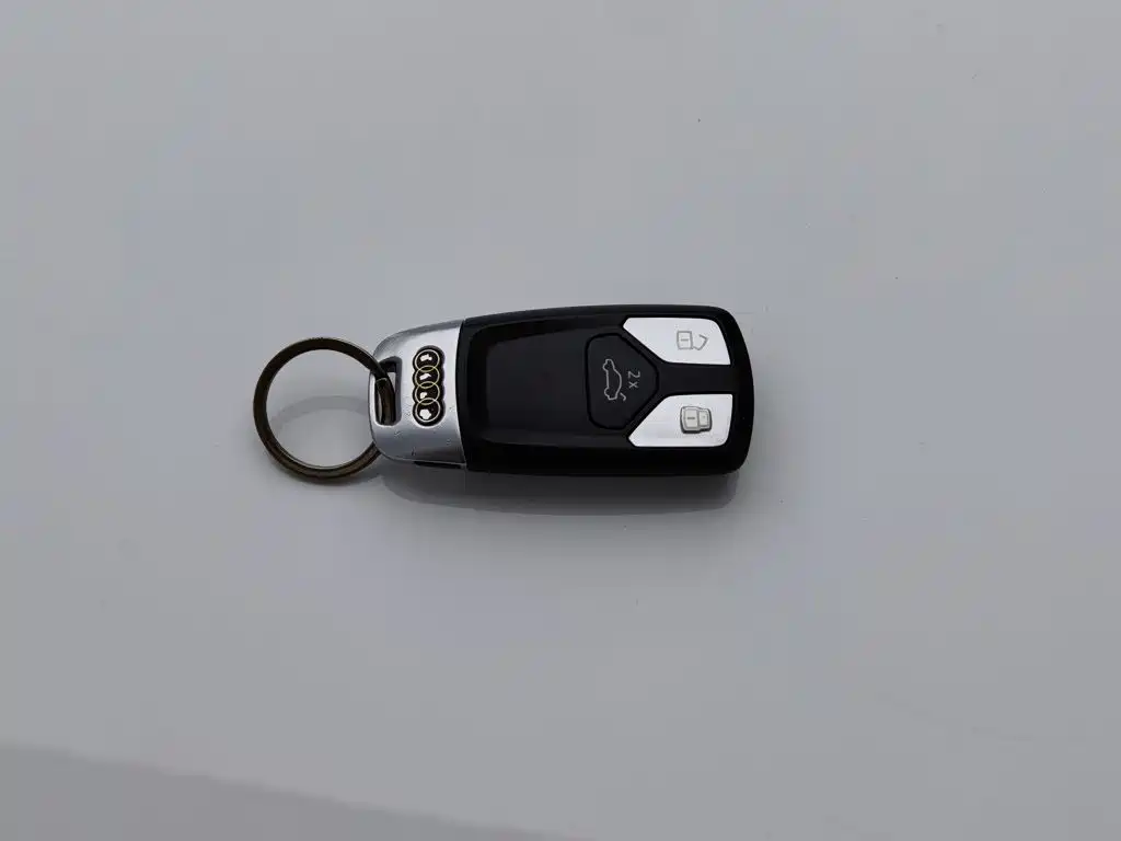 Audi A4L — миниатюра 19