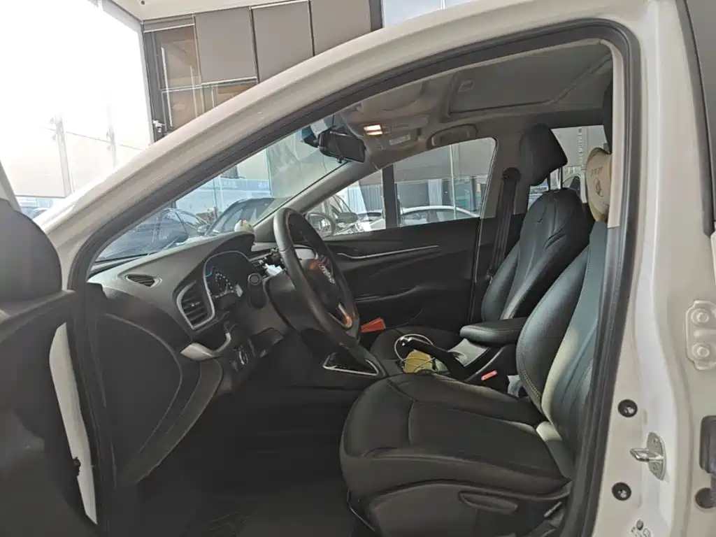 Buick Excelle — миниатюра 15