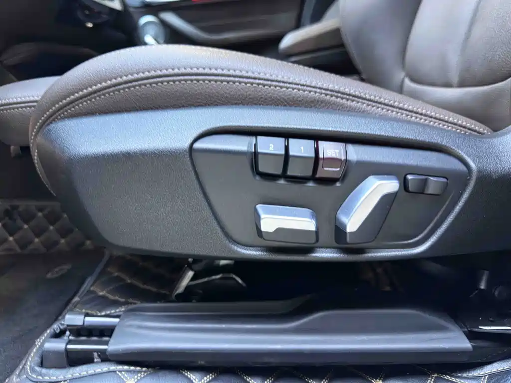 BMW X1 — миниатюра 15