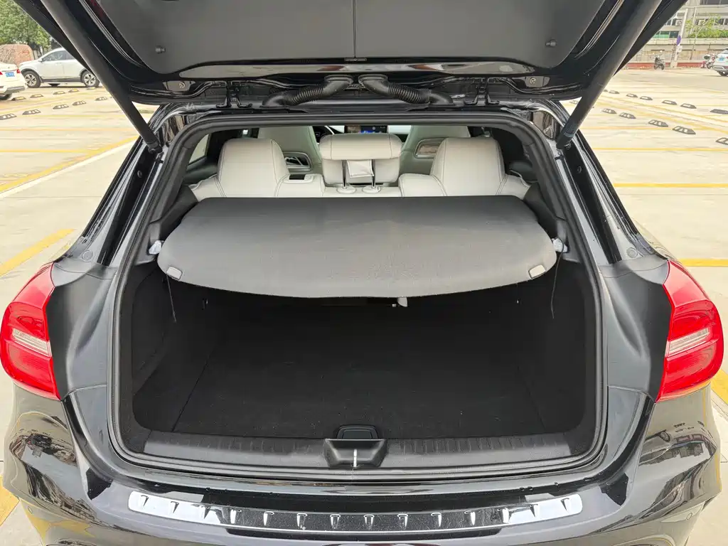 Mercedes-Benz GLA — миниатюра 17