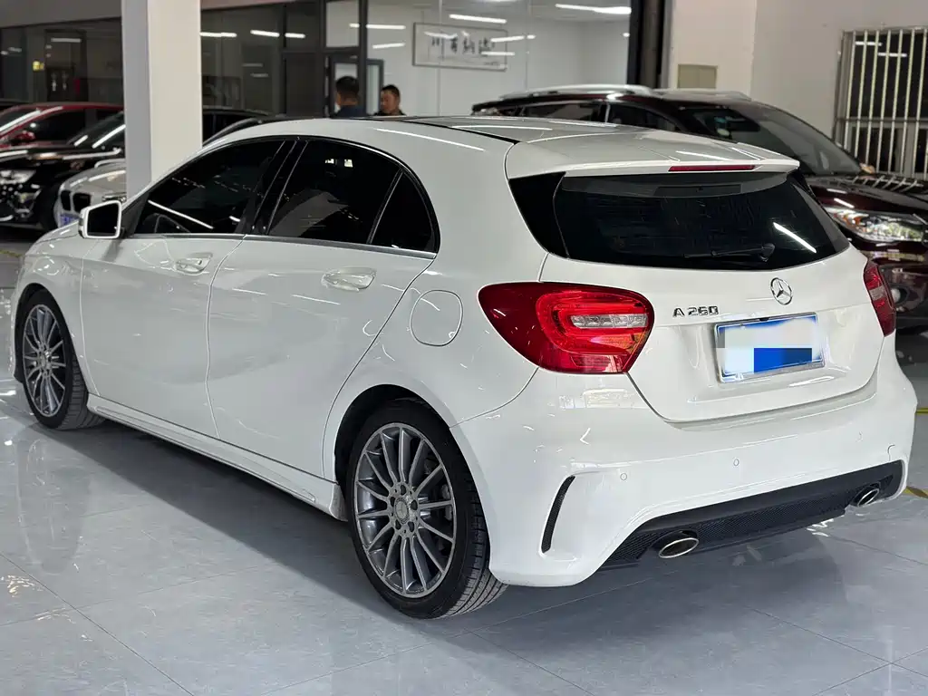 Mercedes-Benz A-Class (Import) — миниатюра 6