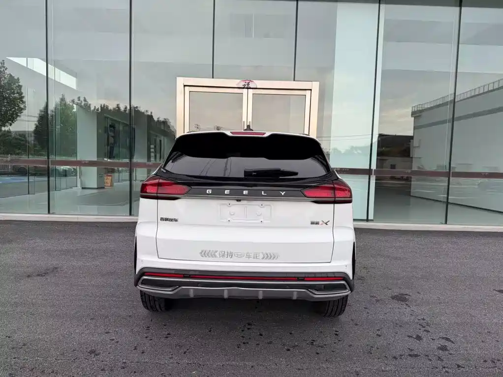 Geely Boyue — миниатюра 4