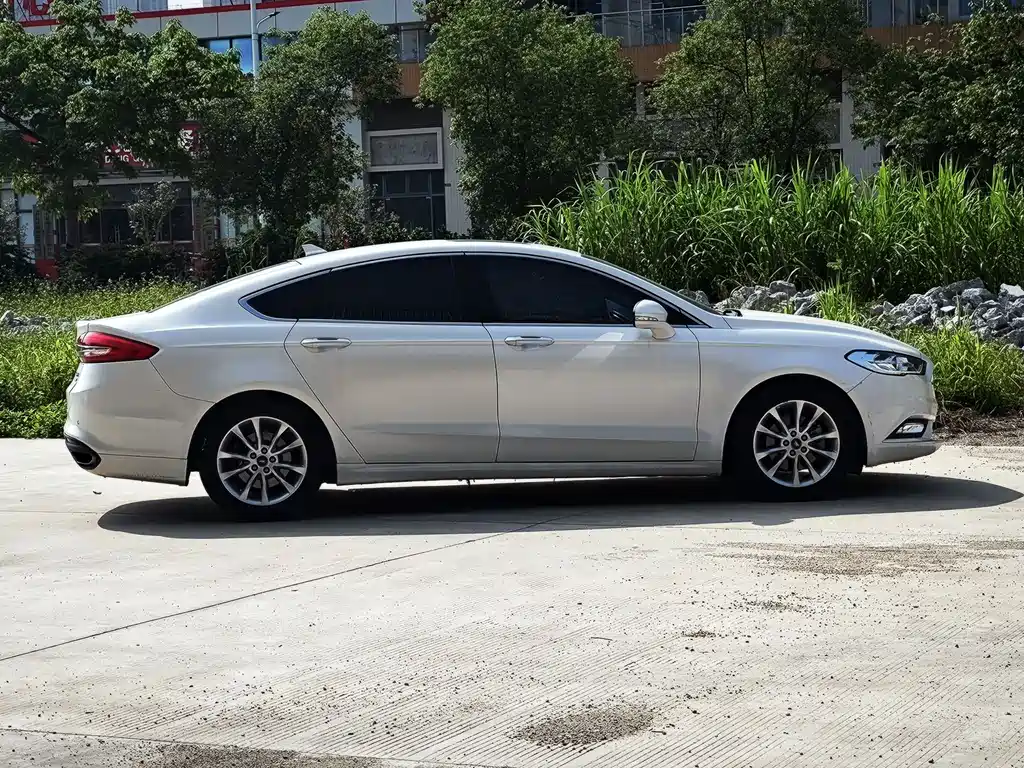 Ford Mondeo 2017 EcoBoost 180 Fashion