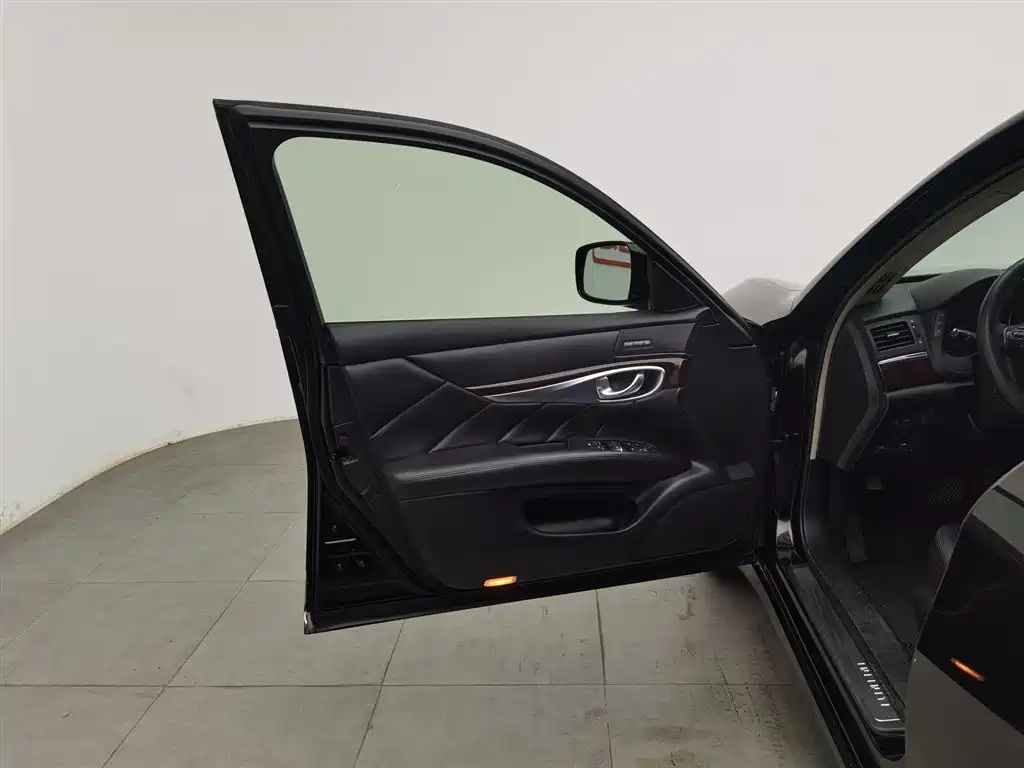 Infiniti Q70 2013 Q70L 2.5L Comfort