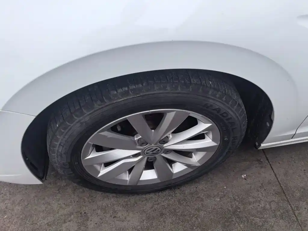 Volkswagen Bora — миниатюра 23