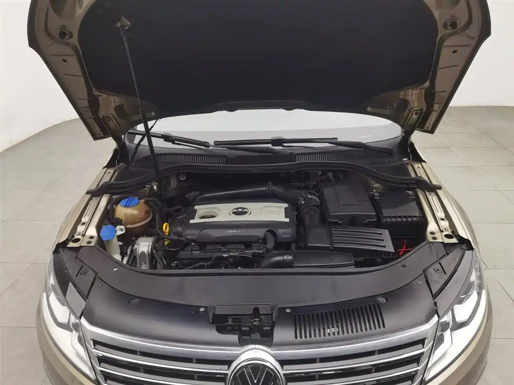 Volkswagen FAW - Passat CC CC 2015 1.8TSI Luxury