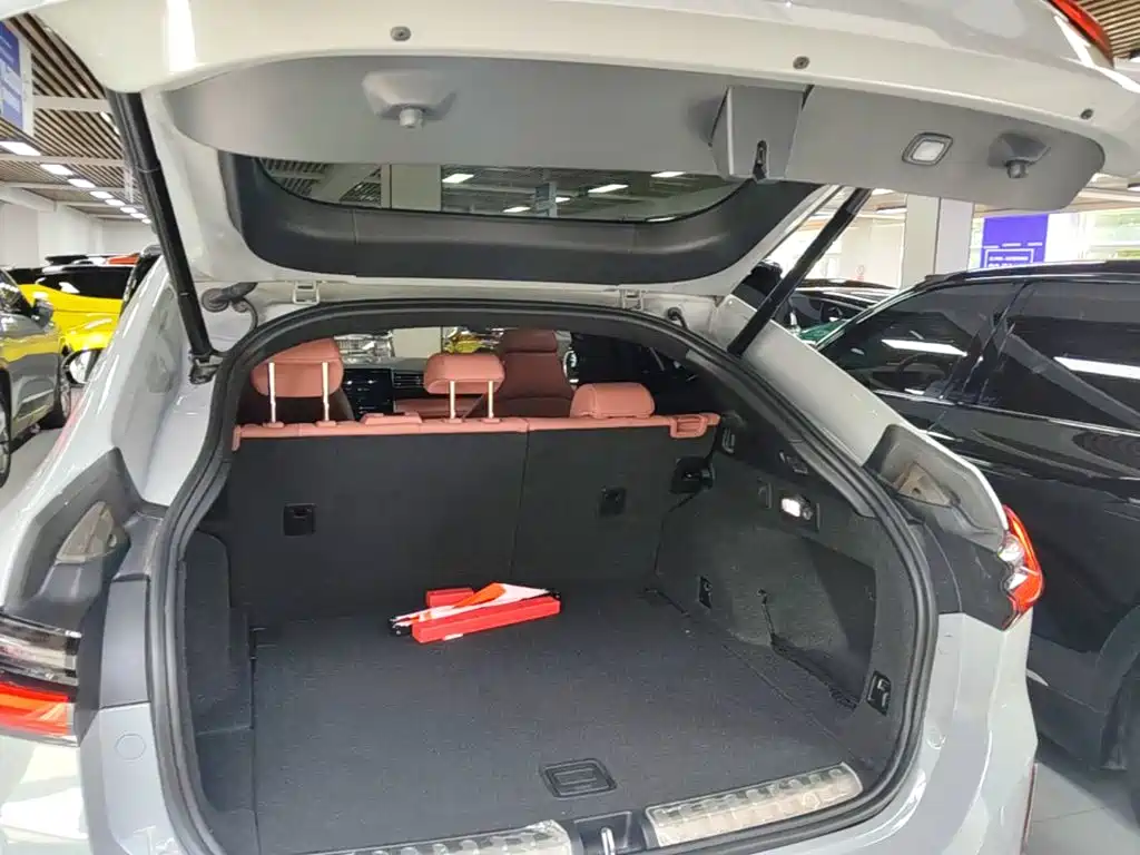 NIO EC6 — миниатюра 15