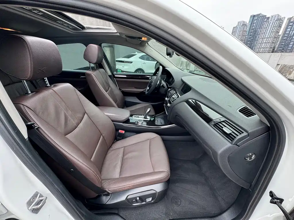 BMW X4 — миниатюра 13