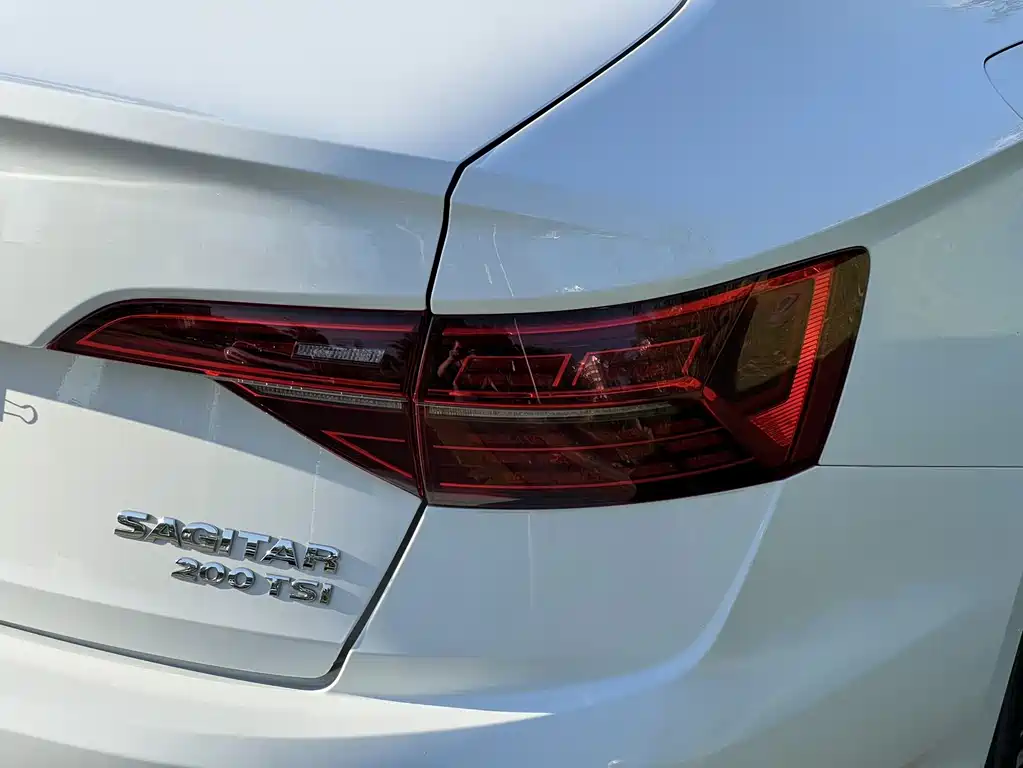 Volkswagen Sagitar — миниатюра 8