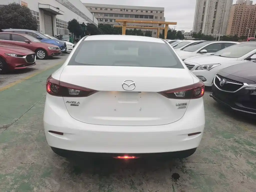 Mazda 3 Axela — миниатюра 6