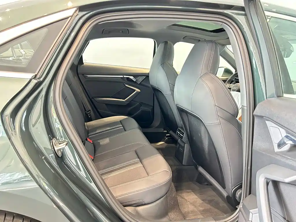 Audi A3 - фото 8