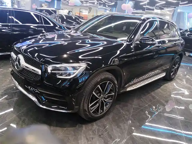 MERCEDES-BENZ GLC