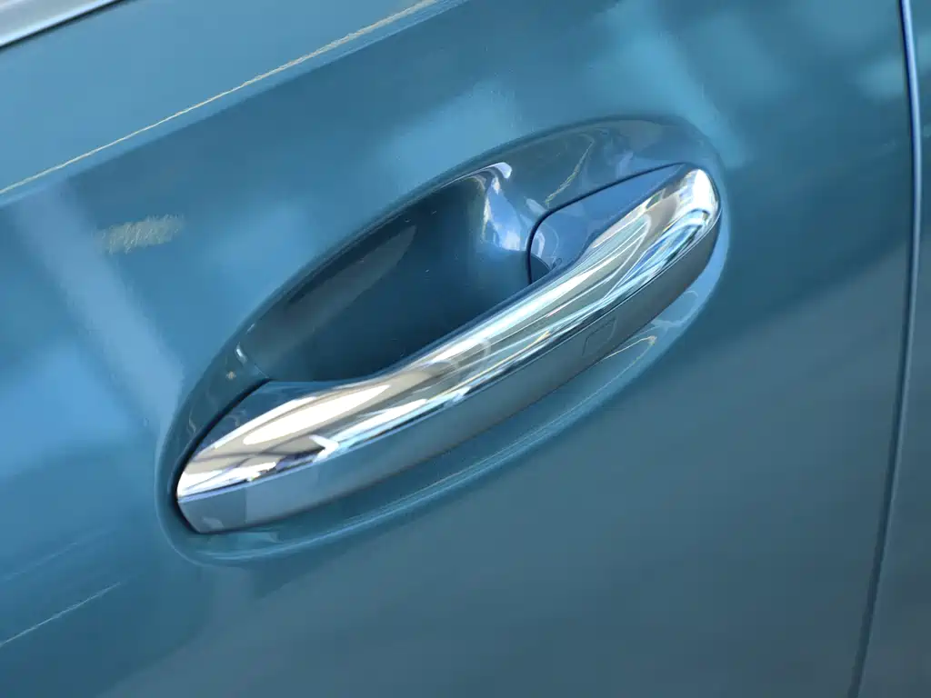 Mercedes-Benz C-Class — миниатюра 9