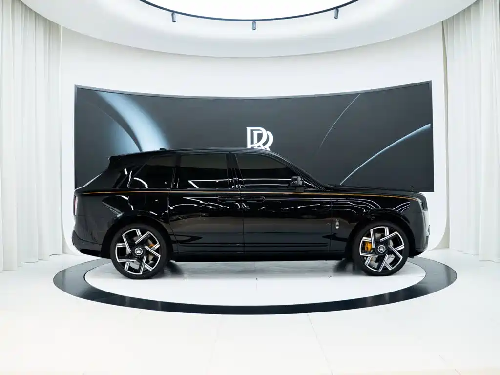 Rolls-Royce Cullinan — миниатюра 7