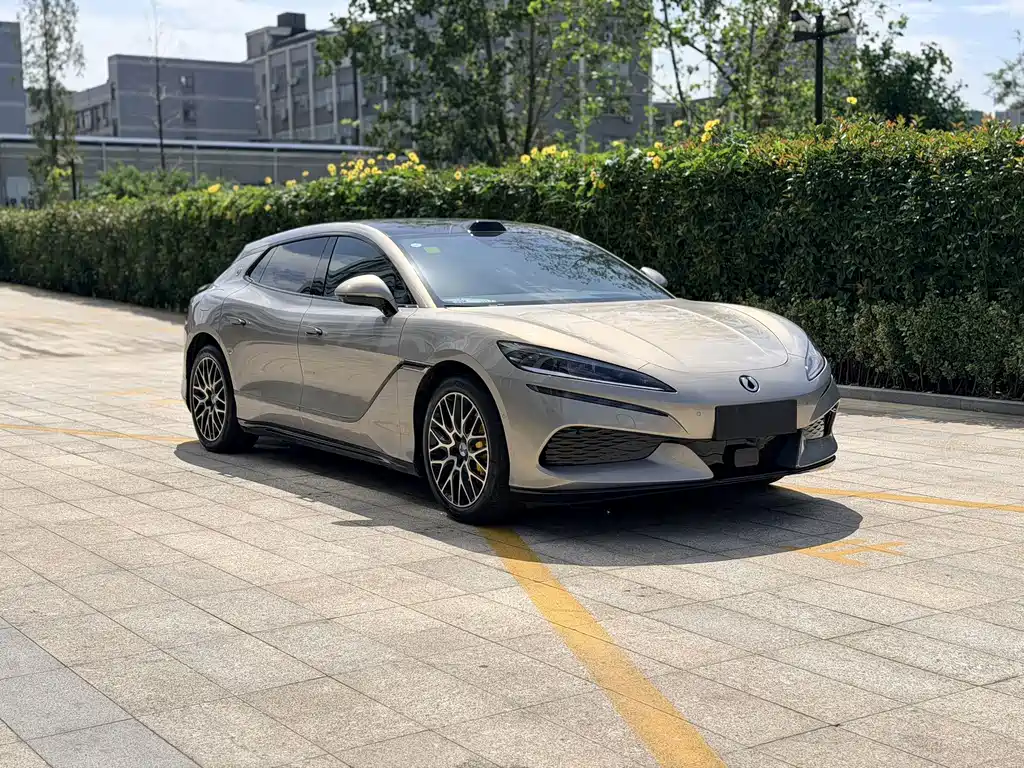 Denza Denza Z9GT — миниатюра 3