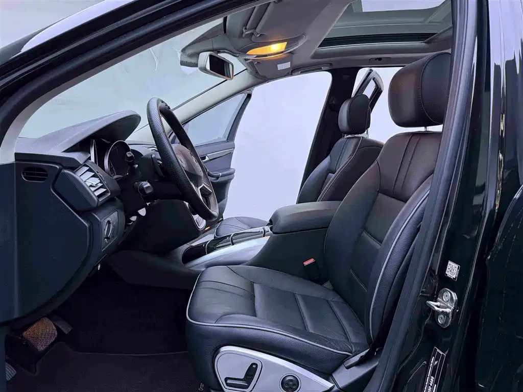 Mercedes-Benz R-Class — миниатюра 11