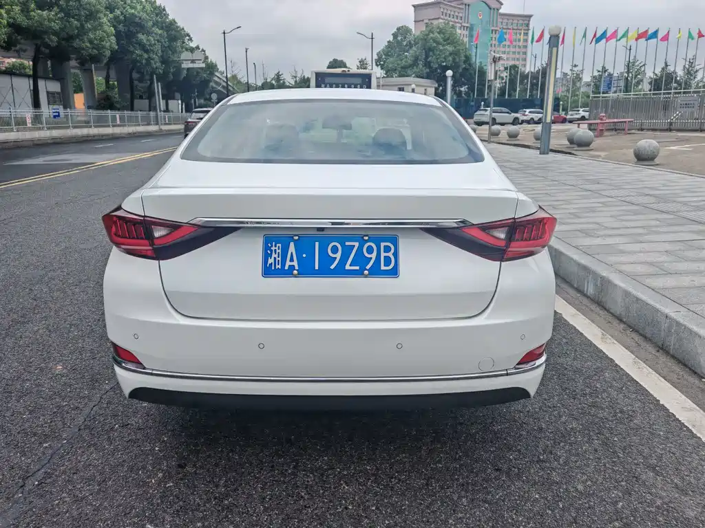 BAIC U7 — миниатюра 11