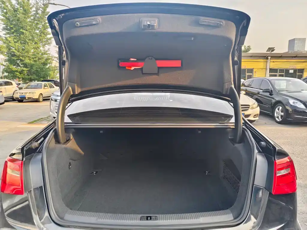 Audi A6L 2014 30 FSI