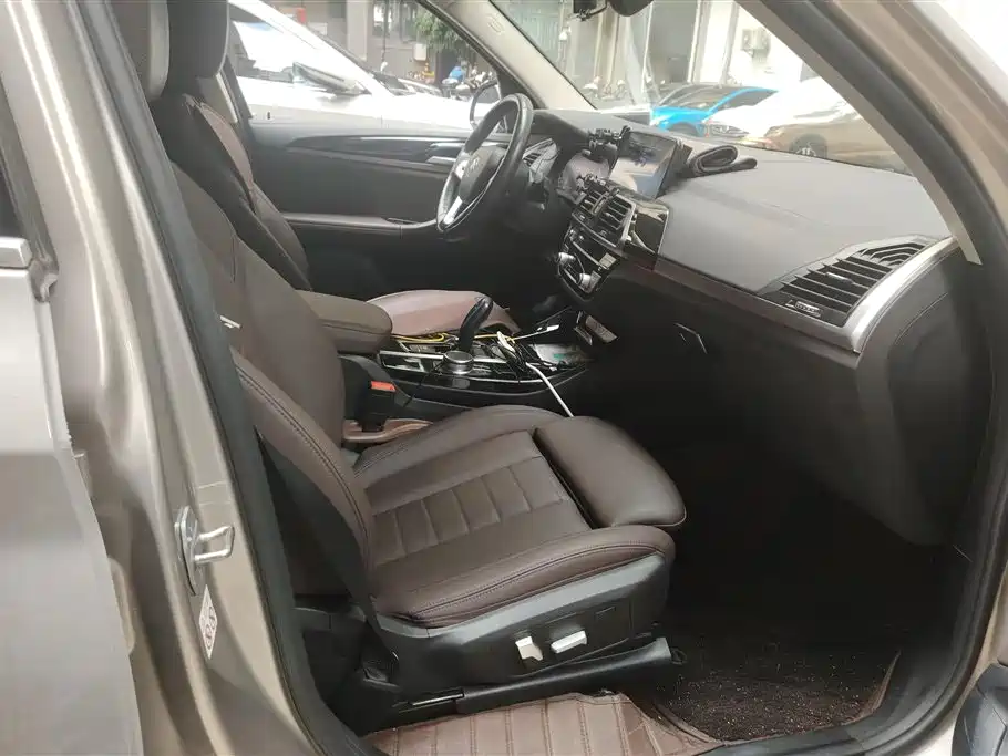 BMW iX3 2021 Lead