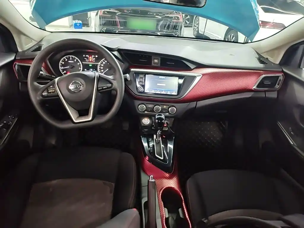 Nissan Bluebird — миниатюра 10