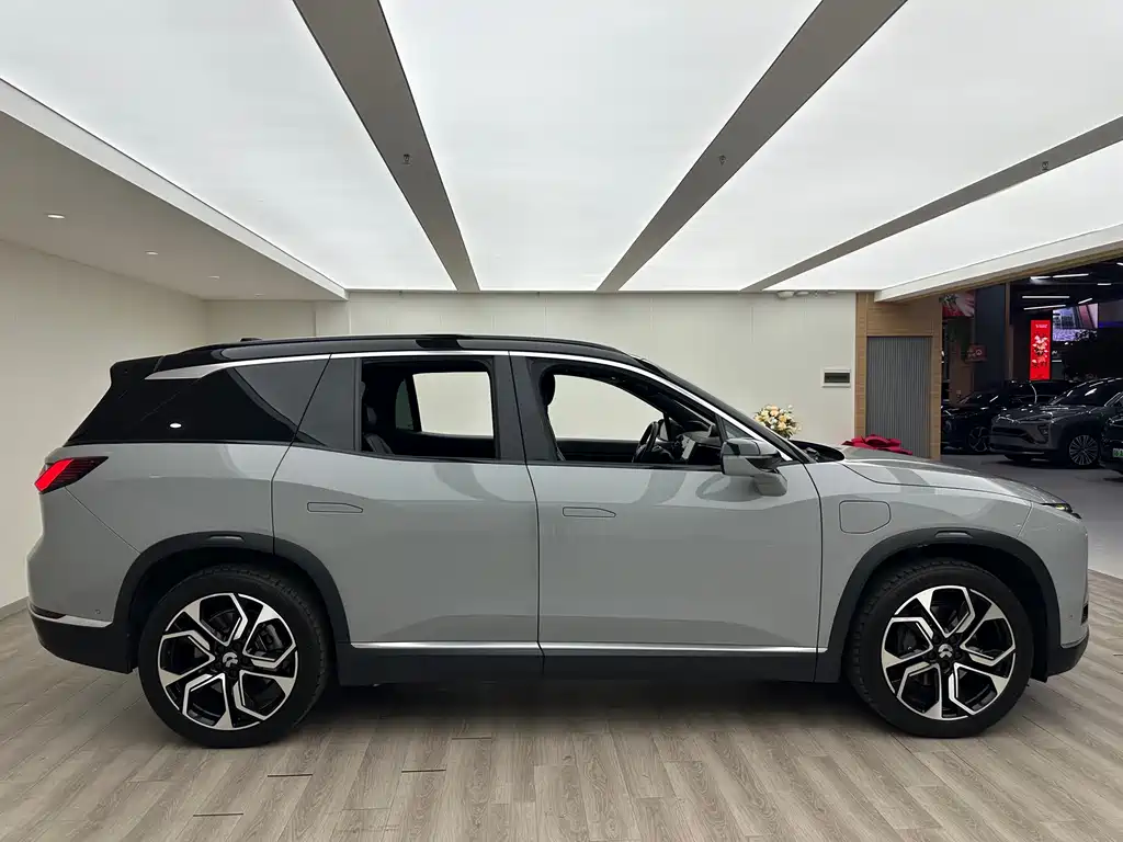 NIO NIO ES8